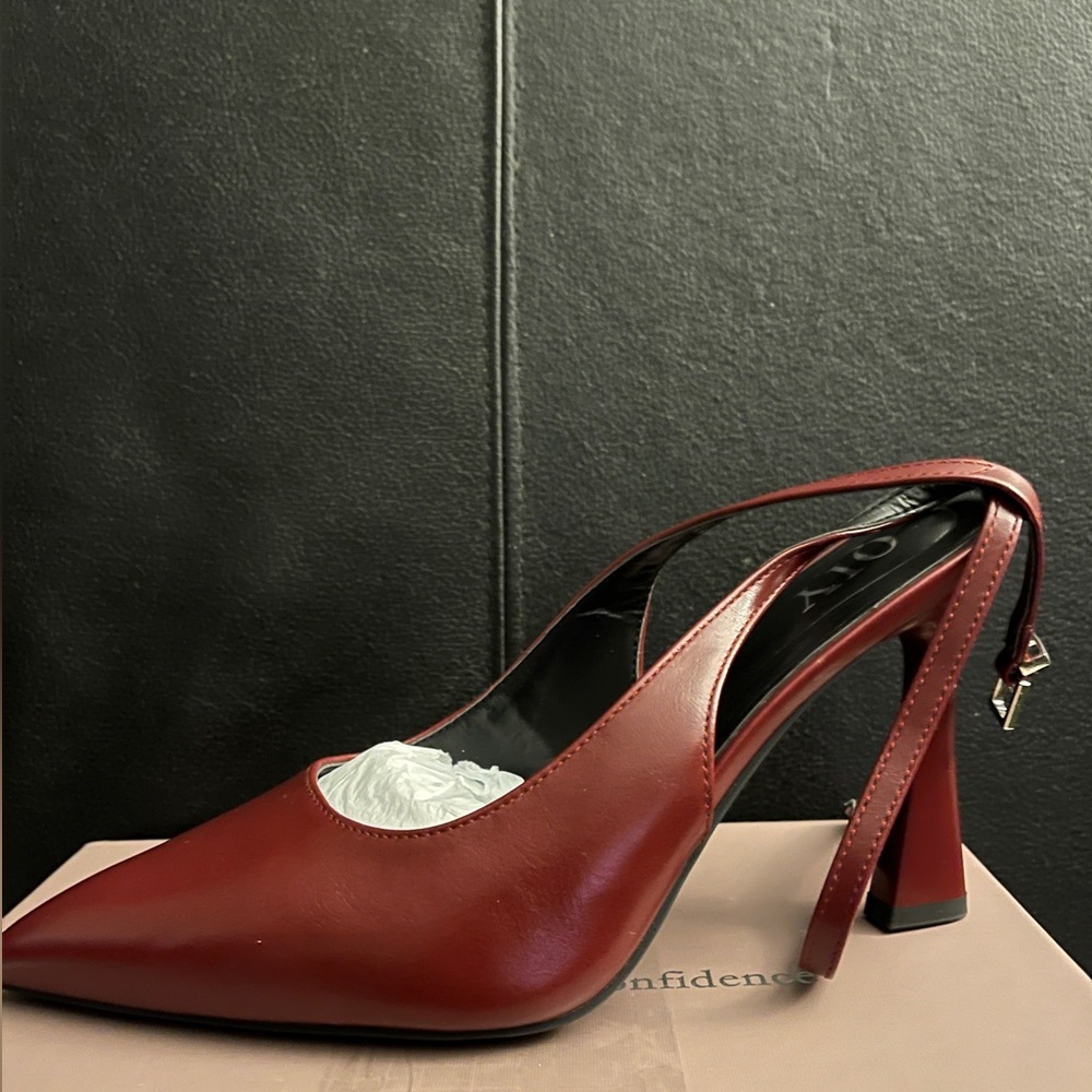 QIY Closed Toe Ankle Strap Sling Back Heel Burgundy/Wine Color Size 8.5 NWB - Picture 12 of 16